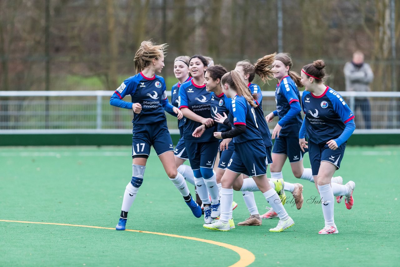 Bild 286 - wBJ VfL Pinneberg - St. Pauli : Ergebnis: 7:0 (Abbruch)